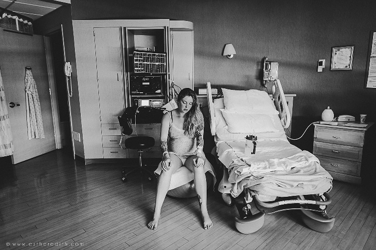 Spokane birth photographer, hospital birth photography spokane, natural birth spokane, newborn hospital photos Spokane, CDA birth photographers, Cheney birth photography