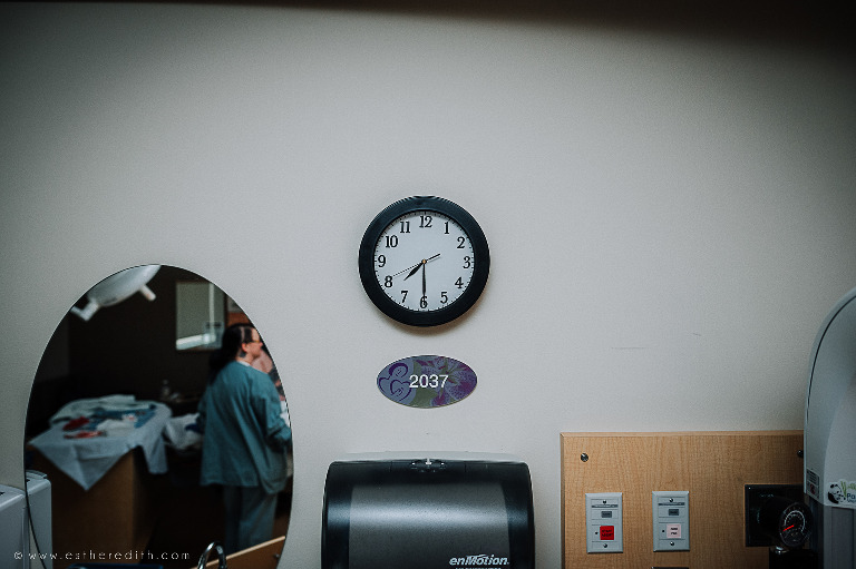 Spokane birth photographer, hospital birth photography spokane, natural birth spokane, newborn hospital photos Spokane, CDA birth photographers, Cheney birth photography