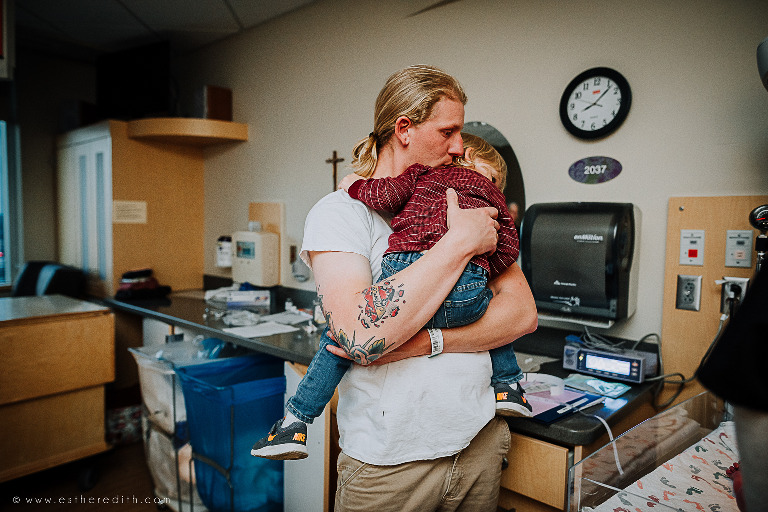 Spokane birth photographer, hospital birth photography spokane, natural birth spokane, newborn hospital photos Spokane, CDA birth photographers, Cheney birth photography