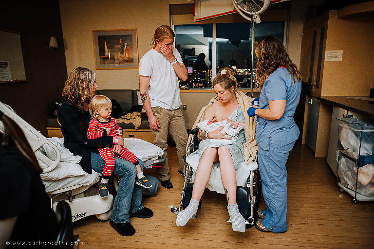 Spokane birth photographer, hospital birth photography spokane, natural birth spokane, newborn hospital photos Spokane, CDA birth photographers, Cheney birth photography