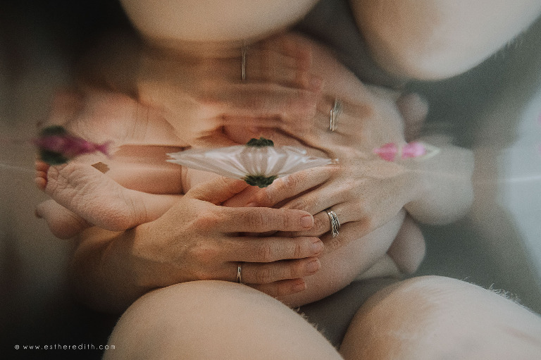 under water birth photography, under water herbal bath, under water photography spokane