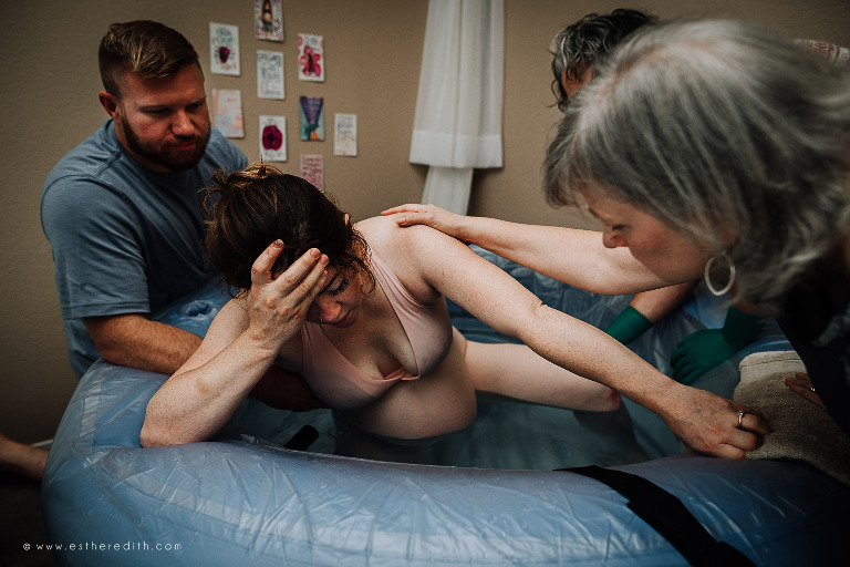 home birth videography, spokane birth and family videos, spokane family pictures, cda birth videographer, idaho maternity pictures, spokane newborn photographers, home water birth video