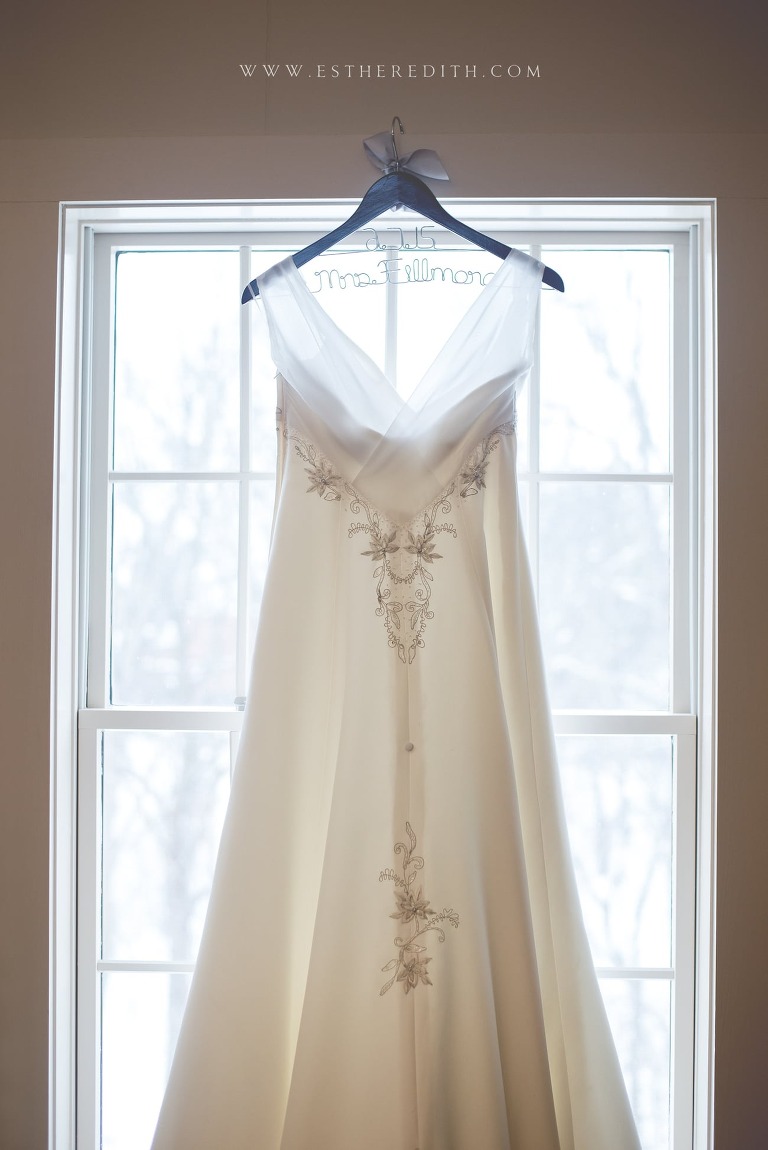 Esther Edith galleries wedding photography, Troy Pat's Barn New York, www.estheredith (6)