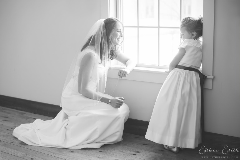 Esther Edith galleries wedding photography, Troy Pat's Barn New York, www.estheredith (6)