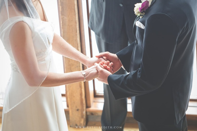 Esther Edith galleries wedding photography, Troy Pat's Barn New York, www.estheredith (6)