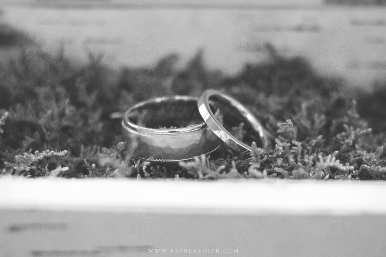 Esther Edith galleries wedding photography, Troy Pat's Barn New York, www.estheredith.com