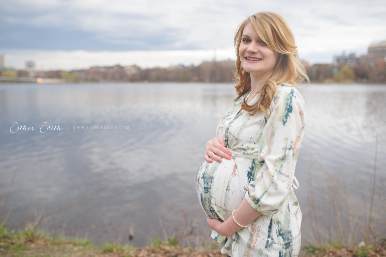 Maternity Photographer Massachusetts, Boston Charles River Maternity Photos, baby bump, pregnancy, maternity couple