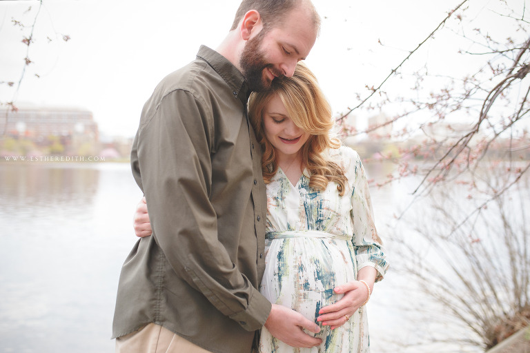 Maternity Photographer Massachusetts, Boston Charles River Maternity Photos, baby bump, pregnancy, maternity couple