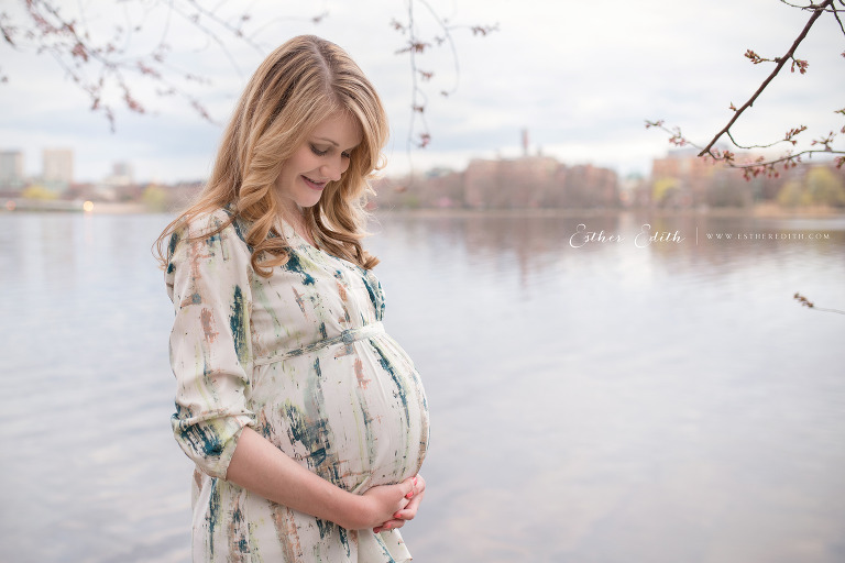 Maternity Photographer Massachusetts, Boston Charles River Maternity Photos, baby bump, pregnancy, maternity couple