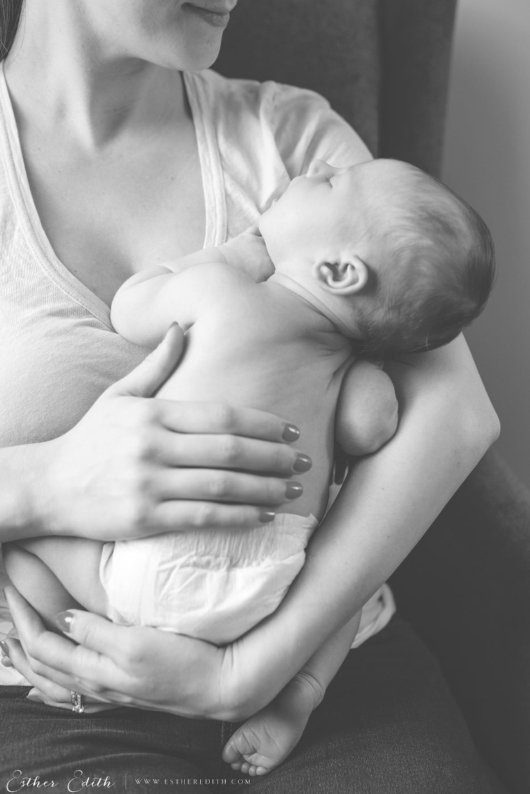 Newborn Lifestyle Photography by Esther Edith Photographer and Doula