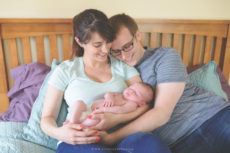 Newborn Lifestyle Photography by Esther Edith Photographer and Doula