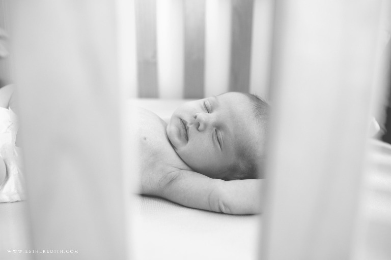Newborn Lifestyle Photography by Esther Edith Photographer and Doula