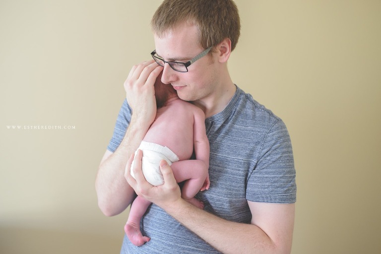 Newborn Lifestyle Photography by Esther Edith Photographer and Doula