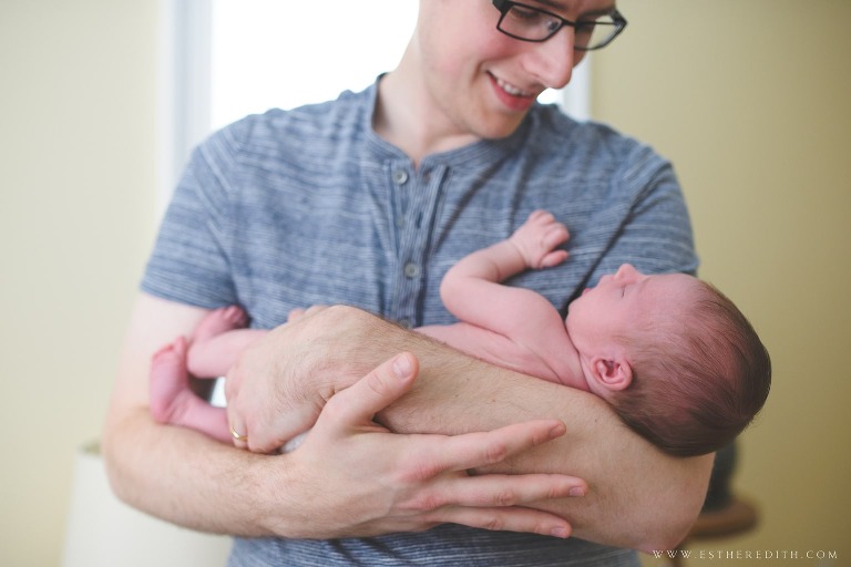 Newborn Lifestyle Photography by Esther Edith Photographer and Doula