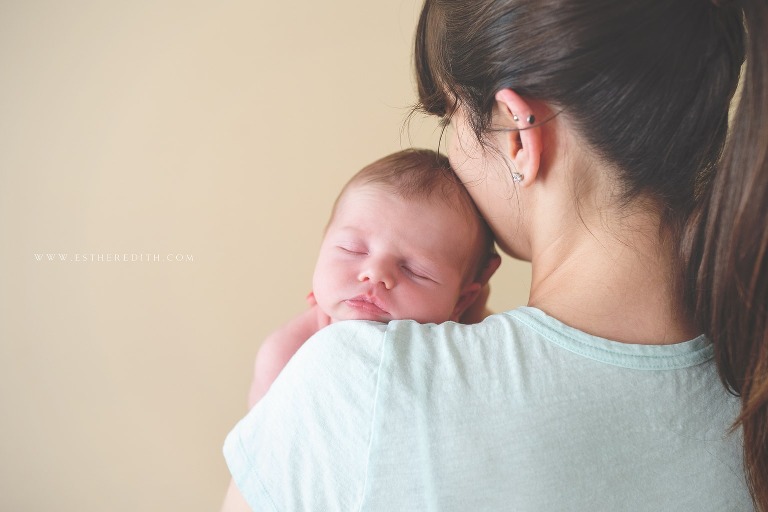Newborn Lifestyle Photography by Esther Edith Photographer and Doula