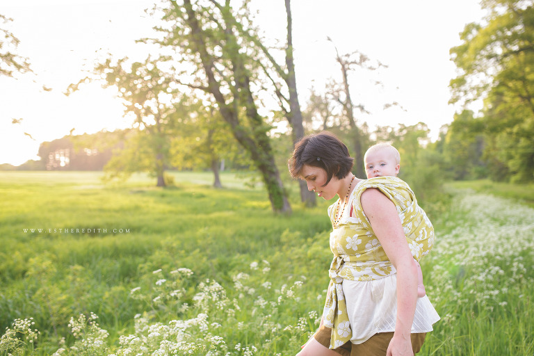 Babywearing Photography by Esther Edith Photography and Doula, carry them close, pavo textiles, pavo hanakotoba vireo