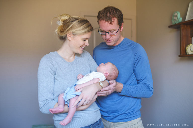 best newborn photographers Spokane, coeur dalene idaho newborn photography, natural light newborn photos, candid newborn photography, unposed newborn photography spokane