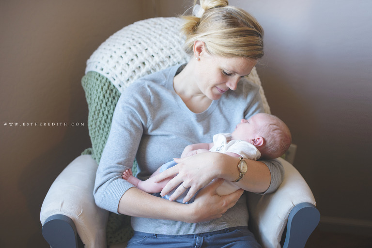 best newborn photographers Spokane, coeur dalene idaho newborn photography, natural light newborn photos, candid newborn photography, unposed newborn photography spokane
