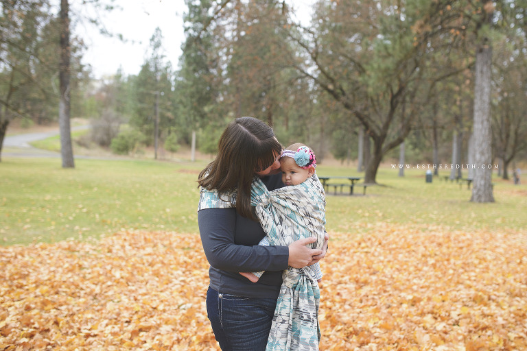Babywearing Photography, Spokane photographers, babywearing photos, tekhni woven wrap laurel kyanite