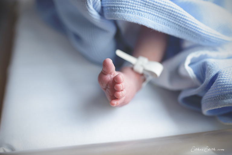 fresh 48, early hours, birth photographers spokane, birth photos spokane washington, coeur d'alene fresh 48, kirkland fresh 48, birth photography spokane washington, spokane birth photographers, esther edith, spokane doula