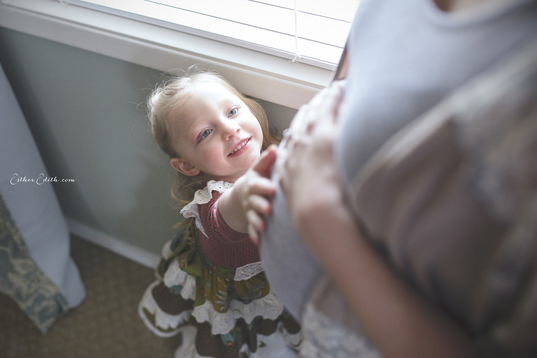 baby nursery spokane, indoor maternity session, casual indoor maternity photos, Spokane Maternity Photographers, baby bump, pregnancy phtoos spokane, coeur d'alene maternity photographers, spokane professional pregnancy photographers