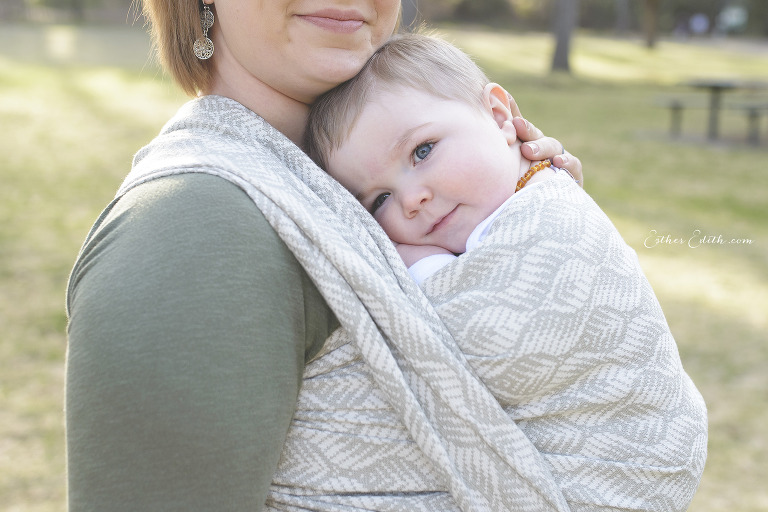 family photography spokane, babywearing photography spokane, cda and spokane baby photographer, tekhni woven wrap persephone, Esther Edith Photographer and Doula, Kenzi and Ryan, babywearing photos