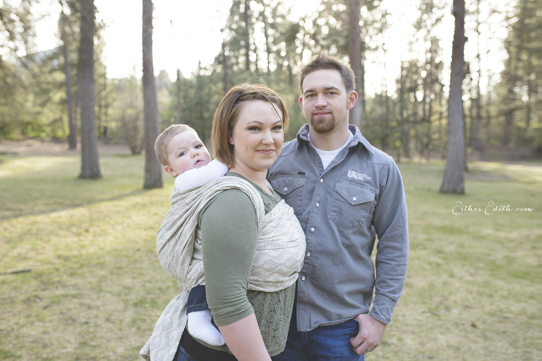 family photography spokane, babywearing photography spokane, cda and spokane baby photographer, tekhni woven wrap persephone, Esther Edith Photographer and Doula, Kenzi and Ryan, babywearing photos