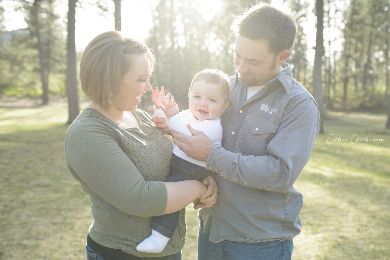 family photography spokane, babywearing photography spokane, cda and spokane baby photographer, tekhni woven wrap persephone, Esther Edith Photographer and Doula, Kenzi and Ryan, babywearing photos