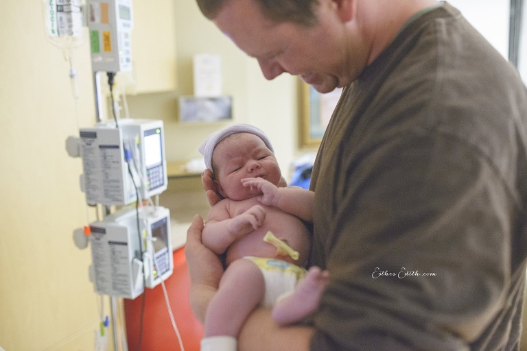 Colfax birth photographer, Spokane Birth Photography, Spokane doula, washington birth photographers, birth photos, newborn photos, professional birth photography, the birth of clay dennis,