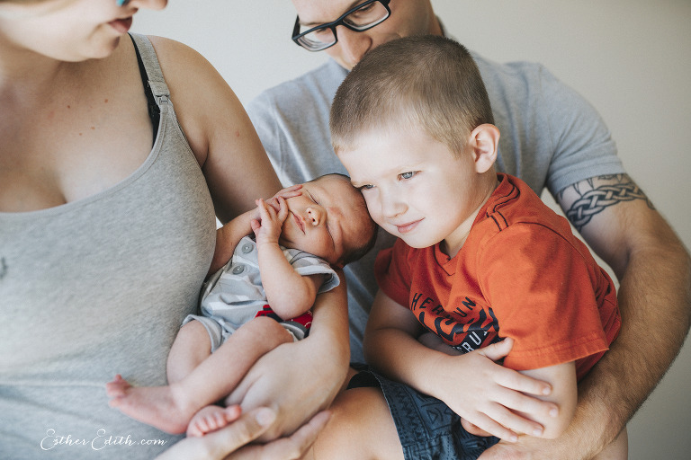 Spokane Newborn Lifestyle Photos, Newborn photography, spokane newborn photographers, cda newborn photography, coeur dalene newborn photographers, natural newborn photos, indoor newborn photos, in home newborn photography, candid newborn photos