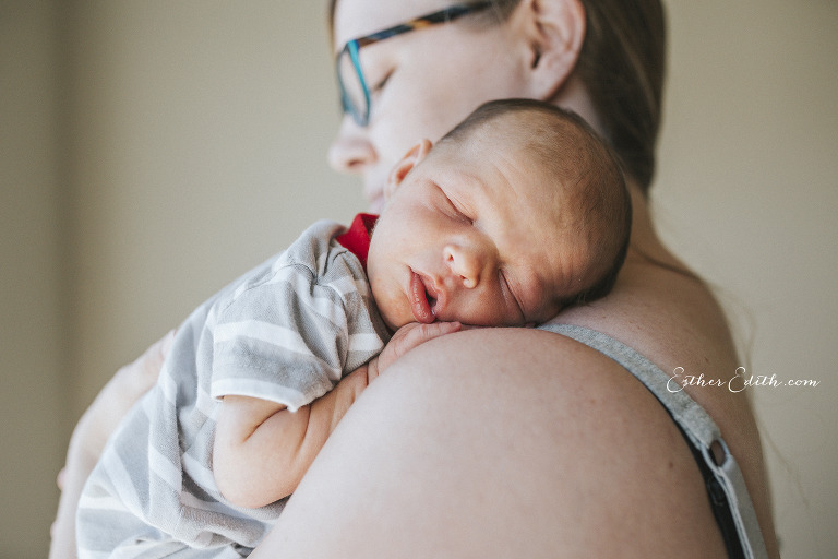 Spokane Newborn Lifestyle Photos, Newborn photography, spokane newborn photographers, cda newborn photography, coeur dalene newborn photographers, natural newborn photos, indoor newborn photos, in home newborn photography, candid newborn photos