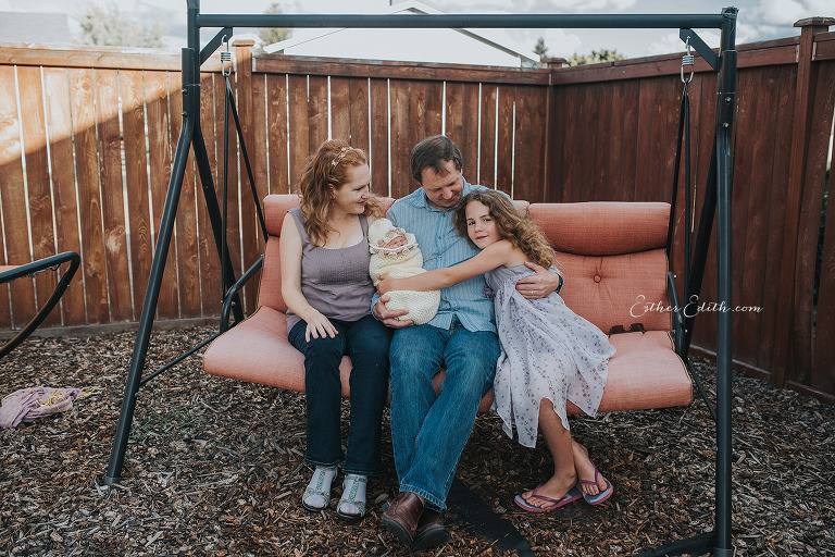 spokane birth photographers, in home birth photography, newborn birth photos spokane