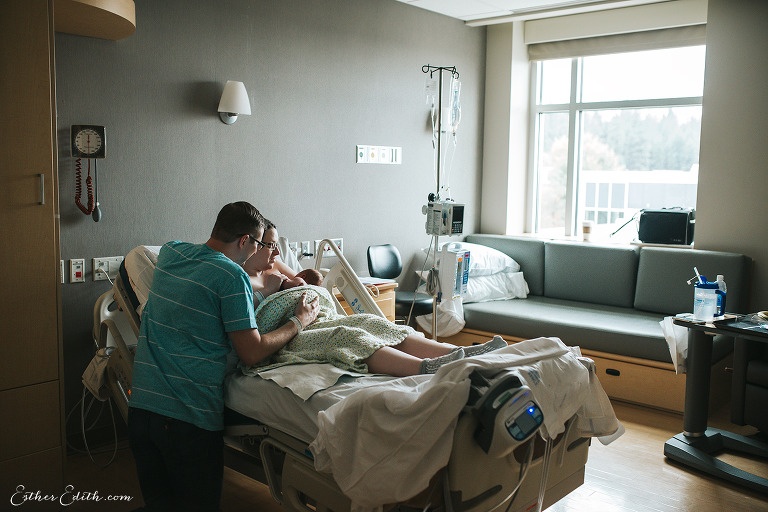 Esther Edith Photographer and Doula, Fresh Baby Photography, Birth Photography Spokane, Newborn Photos Spokane, Fresh 48, lifestyle newborn, hospital birth photos