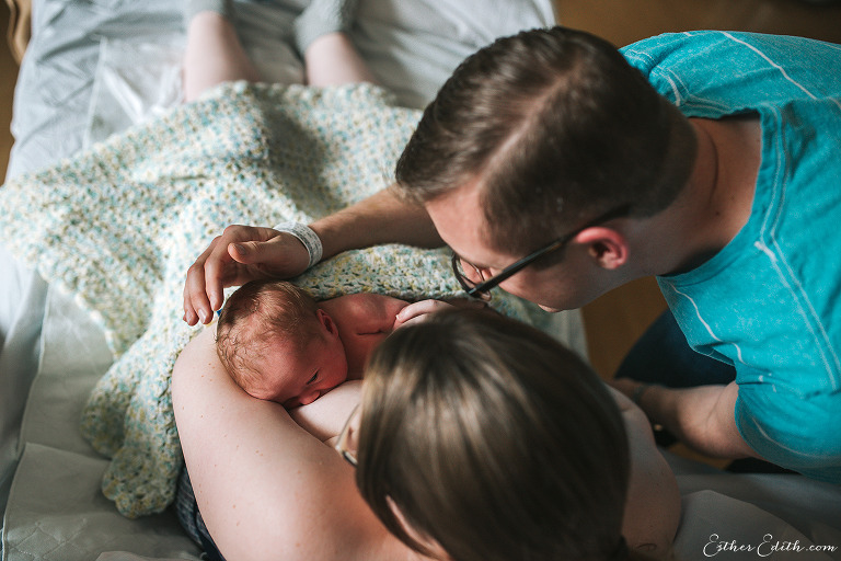 Esther Edith Photographer and Doula, Fresh Baby Photography, Birth Photography Spokane, Newborn Photos Spokane, Fresh 48, lifestyle newborn, hospital birth photos