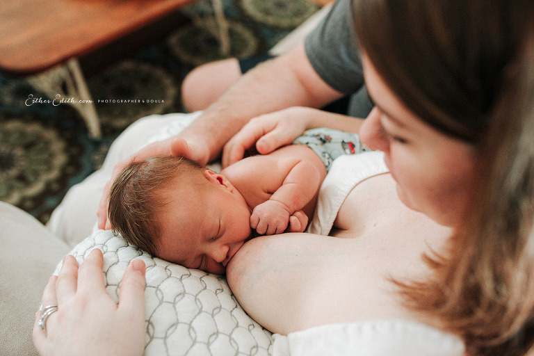 spokane birth photography, home birth spokane, coeur d'alene home birth, water birth photography, spokane natural birth photographers, natural birth doula spokane, home birth doula, crunchy birth doula, christian doula spokane, herbal bath photography spokane, sibling birth photography