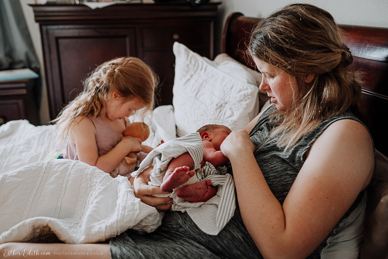 spokane homebirth, waterbirth, cheney birth photographer, cda birth photographers, home birth photography, waterbirth, cheney water birth homebirth, esther edith, cheney home birth midwives