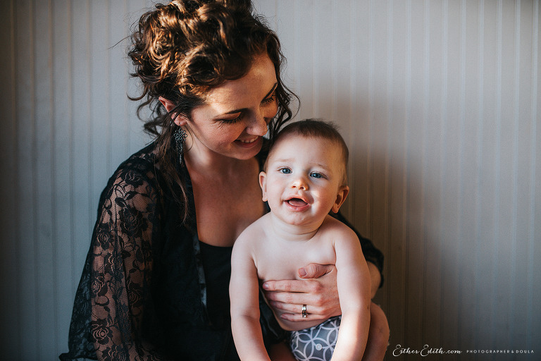 Spokane breastfeeding photographers, coeur d'alene nursing photography, indoor breastfeeding photos, spokane motherhood photography, spokane birth photographer, esther edith, sarai