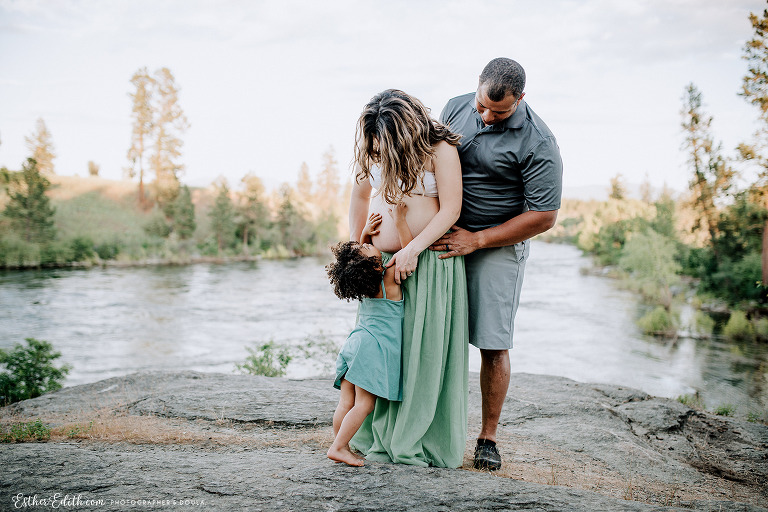 Maternity Photography Spokane, Home Birth Spokane, Newborn Photography Spokane, Natural light maternity photographers coeur d'alene, idaho 