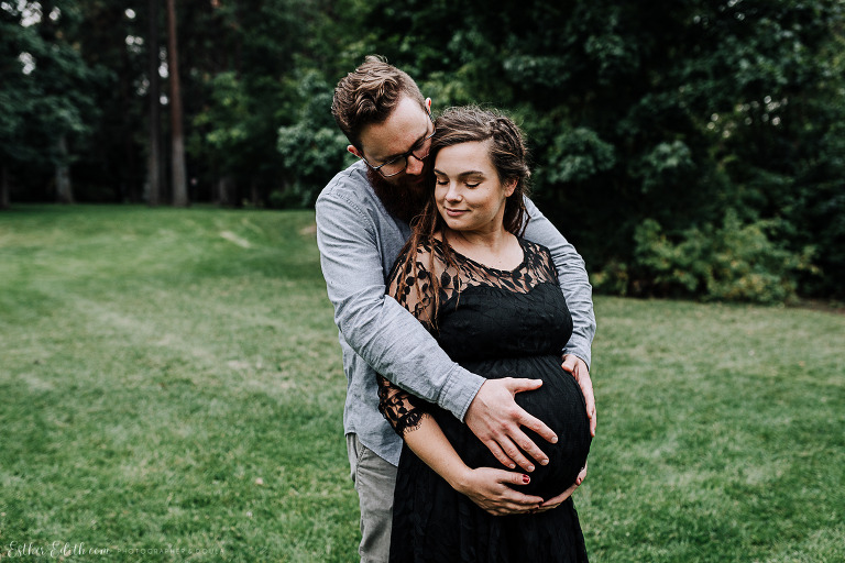 Spokane maternity photographers, spokane maternity photography, cda maternity pictures, cheney maternity photos, maternity dress spokane, blush pink maternity gown, pink lace maternity dress