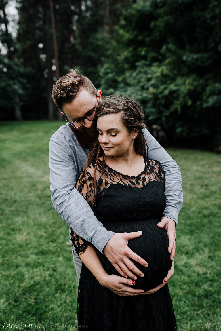 Spokane maternity photographers, spokane maternity photography, cda maternity pictures, cheney maternity photos, maternity dress spokane, blush pink maternity gown, pink lace maternity dress