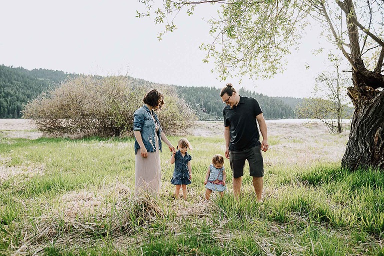 family photography spokane, motherhood mini sessions spokane, fatherhood photography spokane, washington family pictures